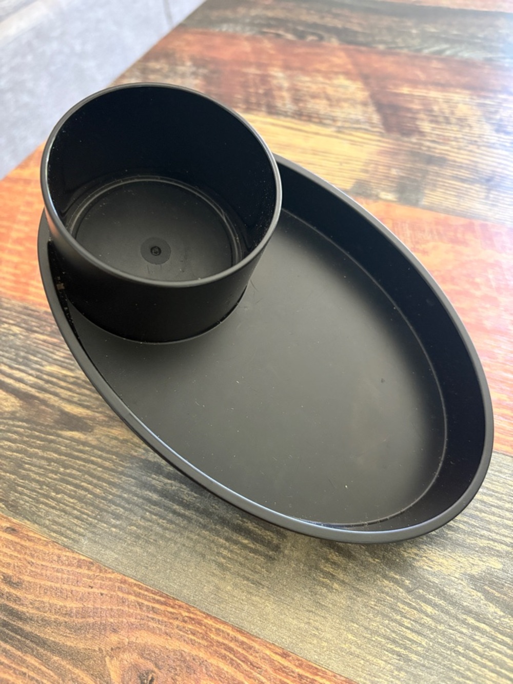 Black tray
